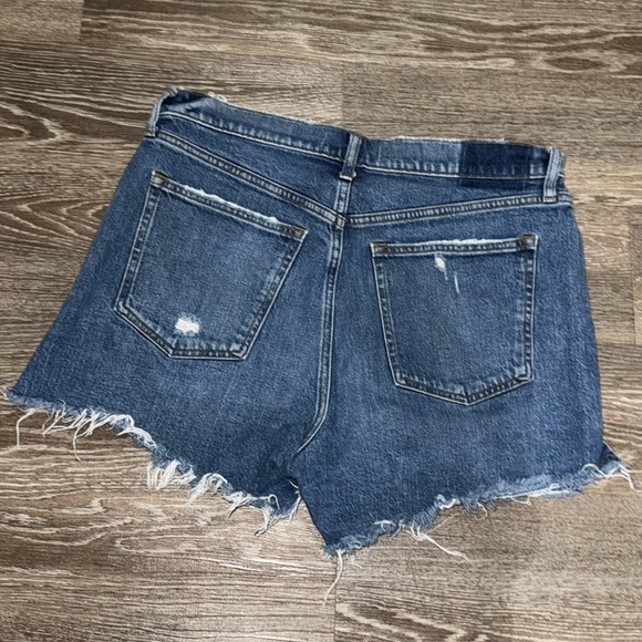 A&F HR Mom Short - Picture 2 of 5